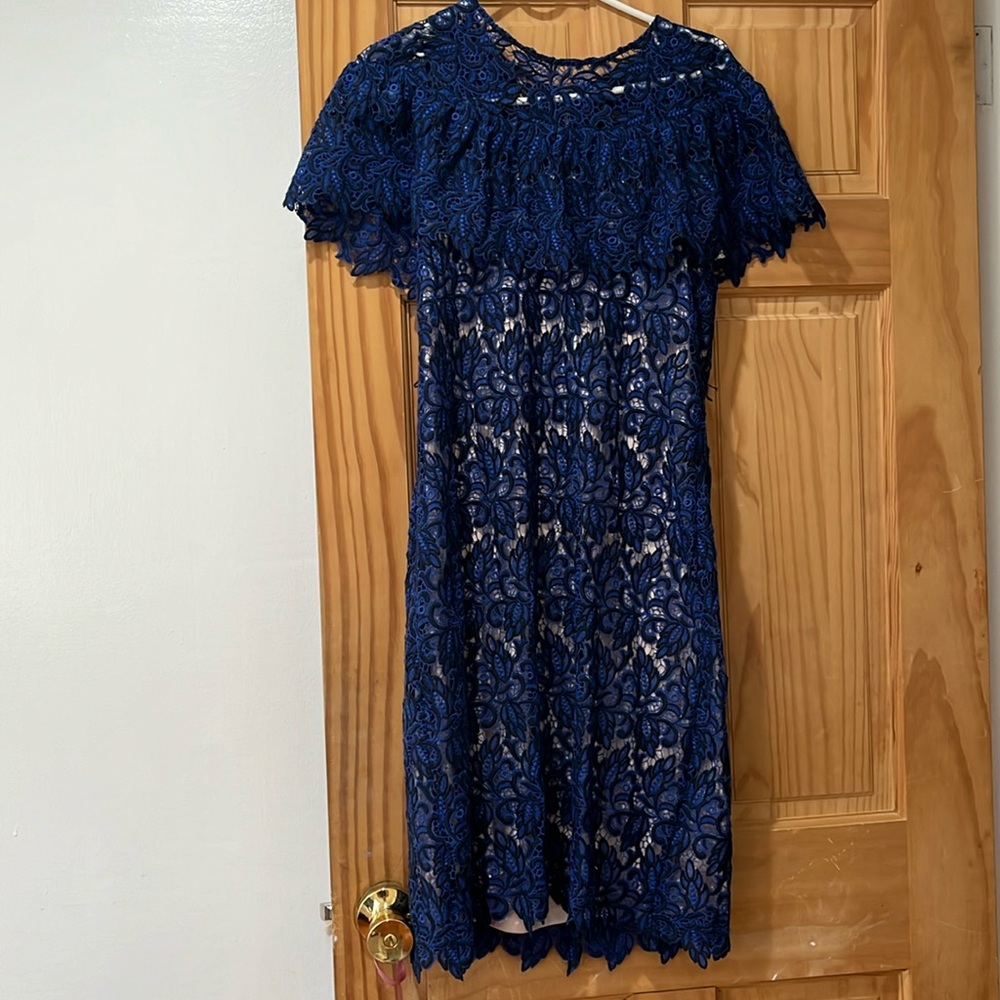 Calvin Klein size 8. Great dress. Blue and cream.